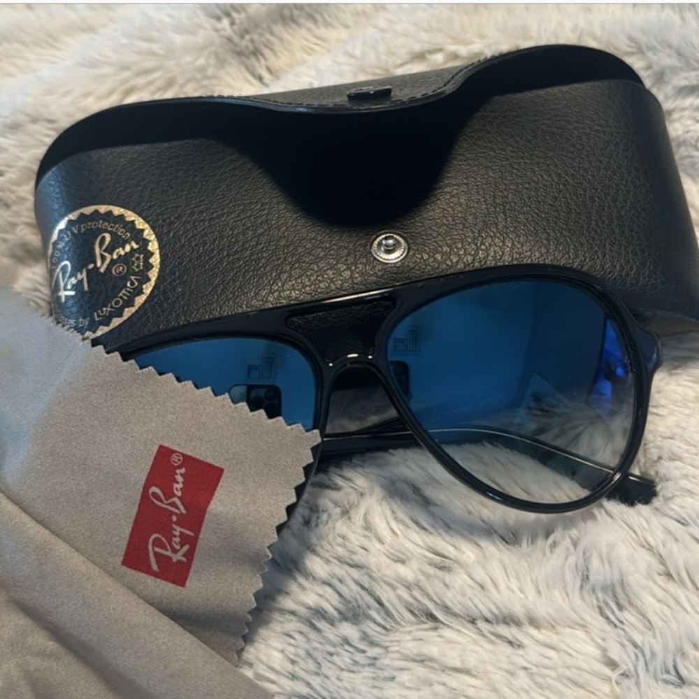 Ray-Ban Black and Blue Aviator Sunglasses - Picture 2 of 3
